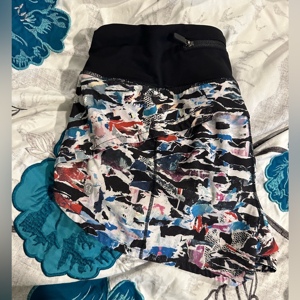 Lululemon Speed Up Shorts 2.5”